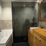 Comfortable House - 4 People - Quiet Chalet