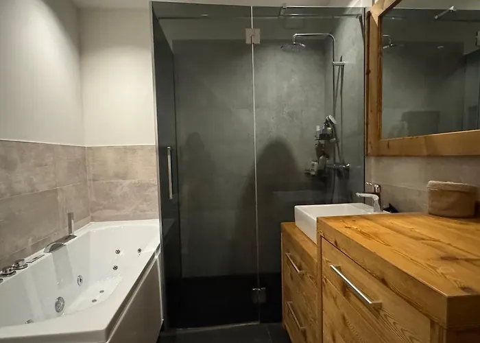 Comfortable House - 4 People - Quiet בקתה